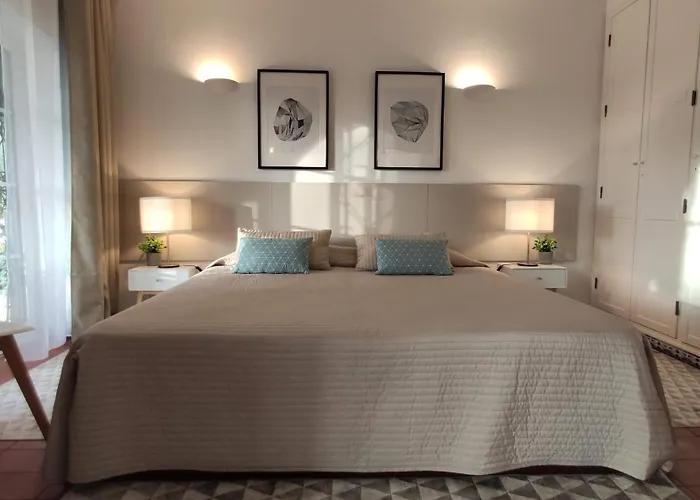 Old Village * Картейра